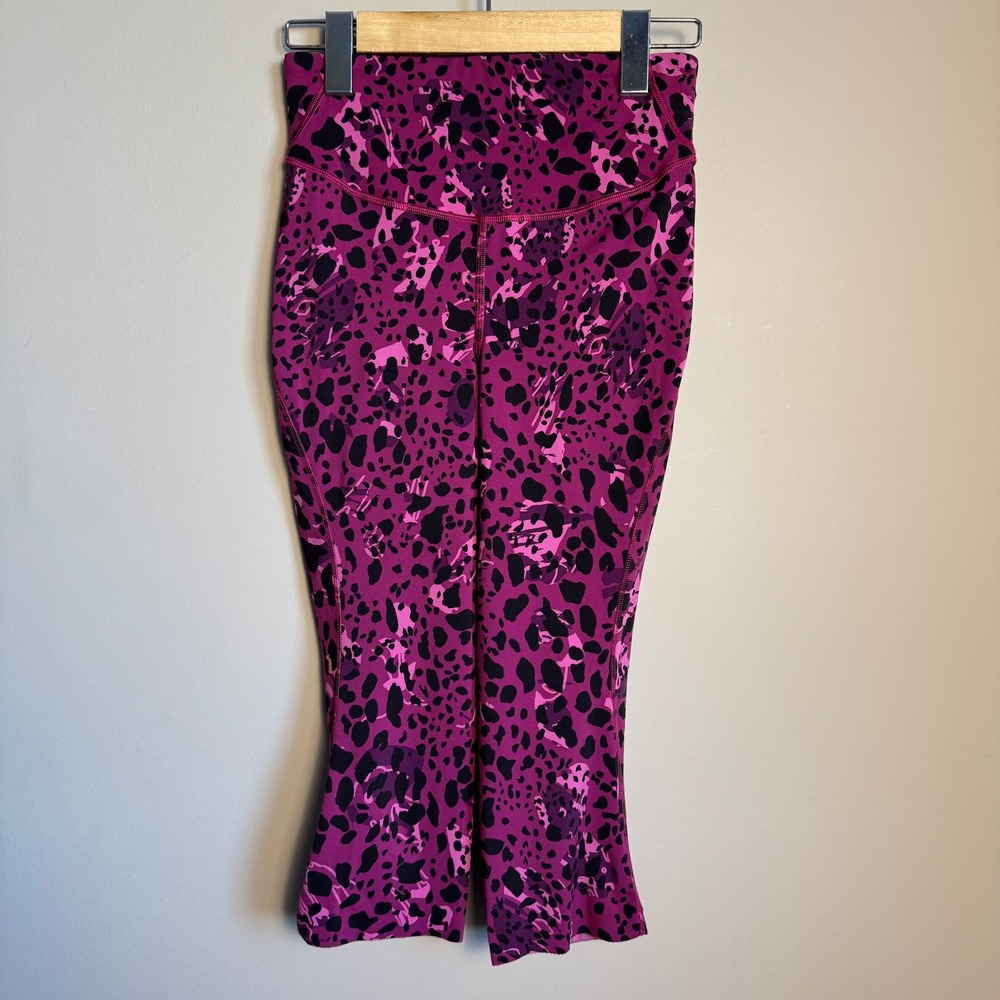 Lululemon Womens‎ Base Pace High Rise Running Tights Cropped Cheetah Magenta 4